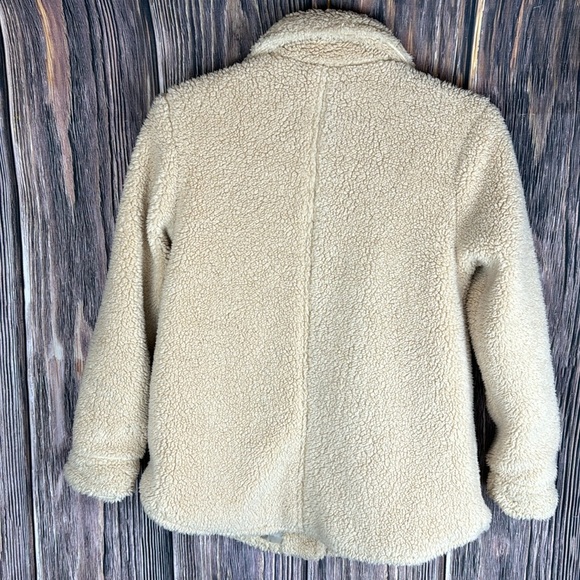 Urban Republic Faux Lambs Wool Coat - Picture 4 of 9